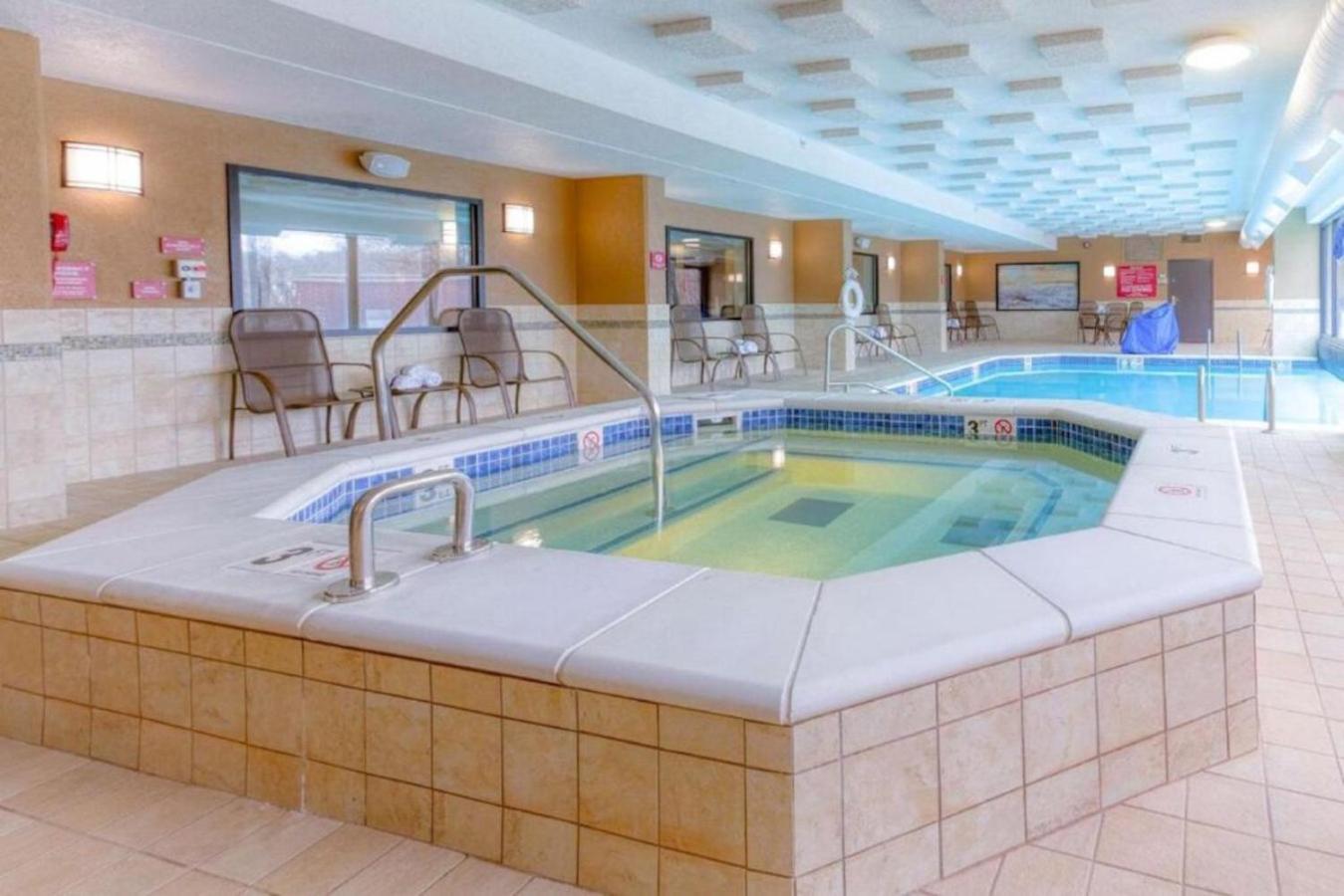 Heritage Inn & Suites St Louis Fenton, Trademark By Wyndham Ngoại thất bức ảnh